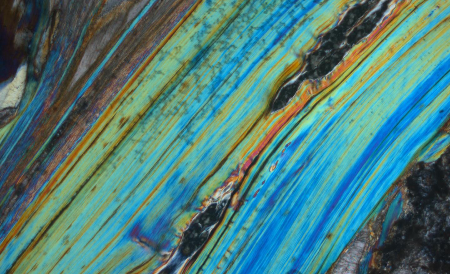 Nuances de bleu d'actinolite