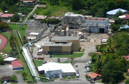 vue du ciel de la centrale géothermique du site de Bouillante en Guadeloupe