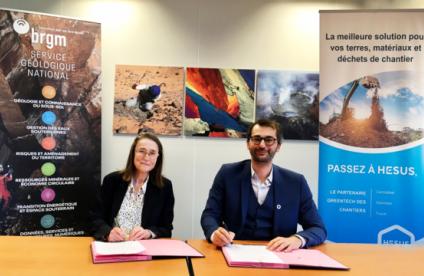 le-brgm-et-soltracing-s-allient-pour-lancer-un-service-inedit-de-tracabilite-des-terres-excavees